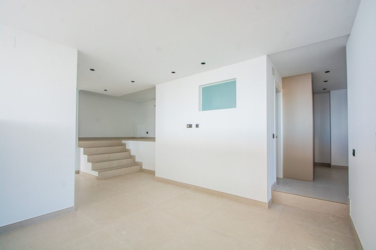 3 Bed, 3 Bath, ApartmentFor Sale, La Mairena, Malaga