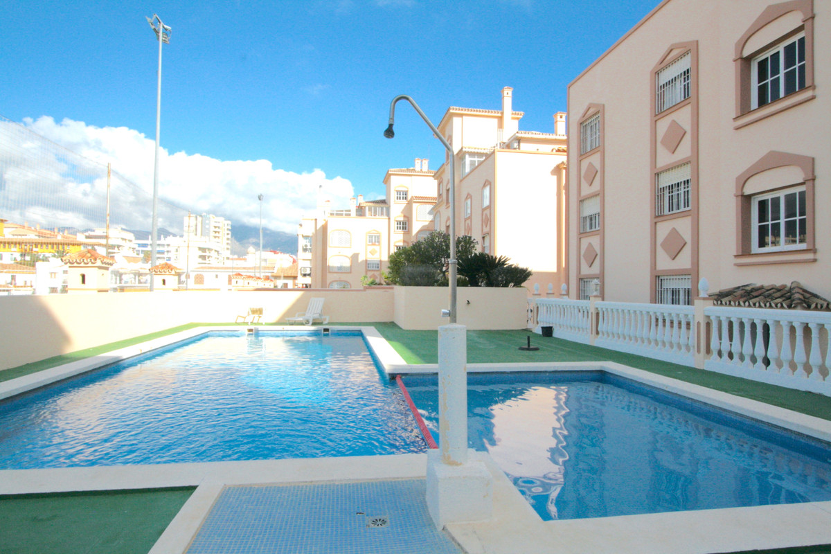 6 Bed, 2 Bath, ApartmentFor Sale, Fuengirola, Malaga