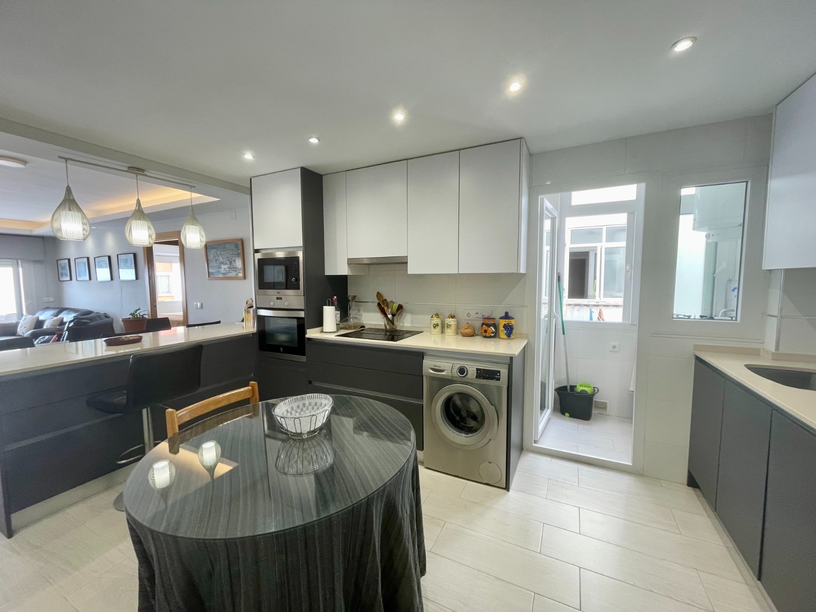 3 Bed, 1 Bath, ApartmentFor Sale, Torrevieja, Alicante