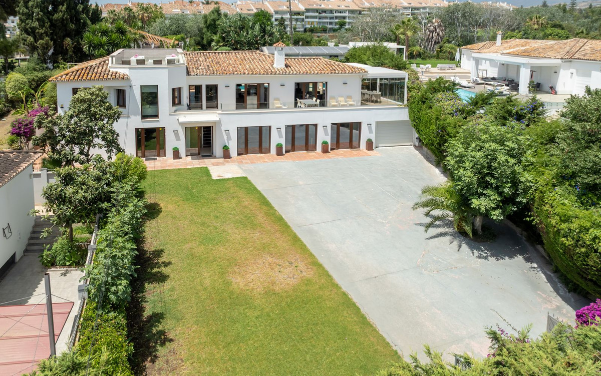 8 Bed, 8 Bath, HouseFor Sale, San Pedro de Alcantara, Malaga