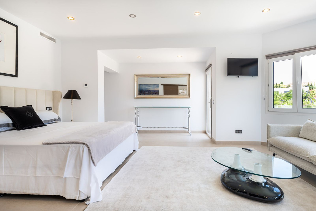 8 Bed, 8 Bath, HouseFor Sale, San Pedro de Alcantara, Malaga