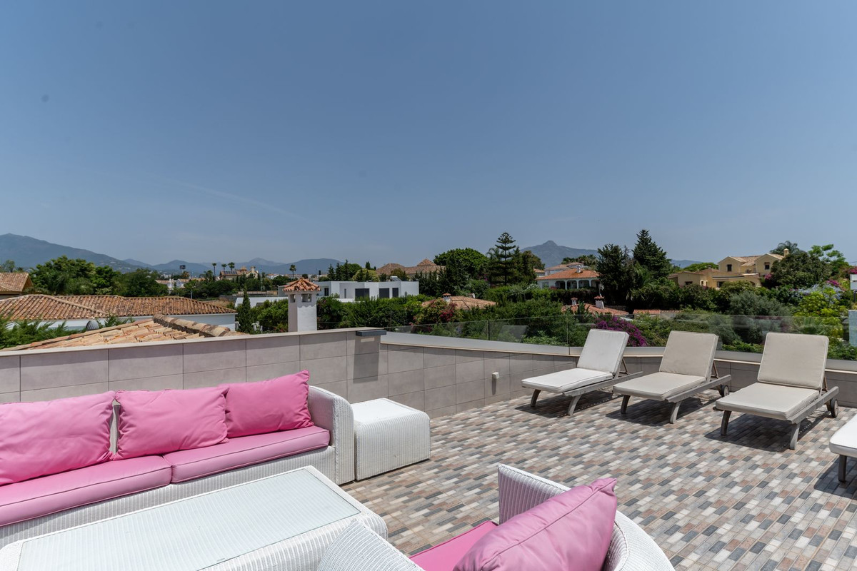 8 Bed, 8 Bath, HouseFor Sale, San Pedro de Alcantara, Malaga