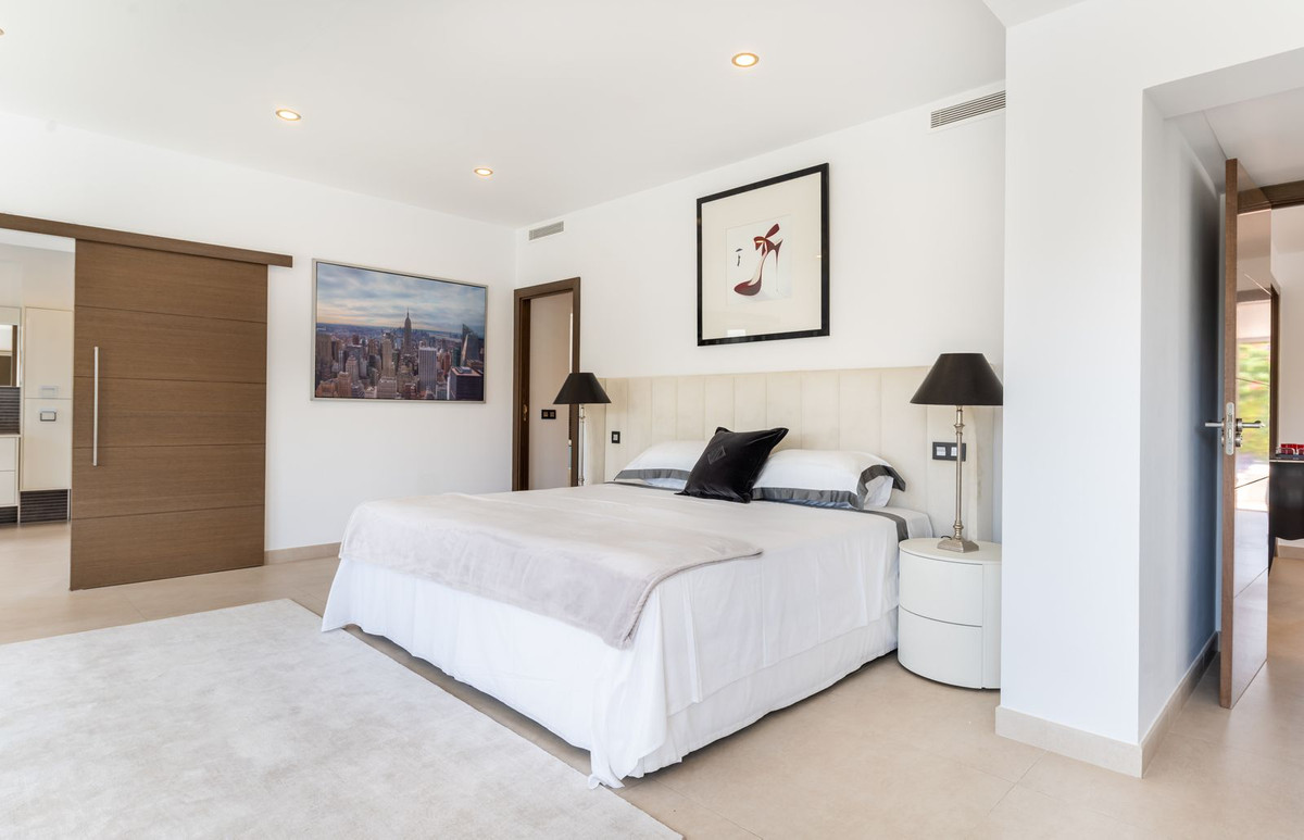 8 Bed, 8 Bath, HouseFor Sale, San Pedro de Alcantara, Malaga