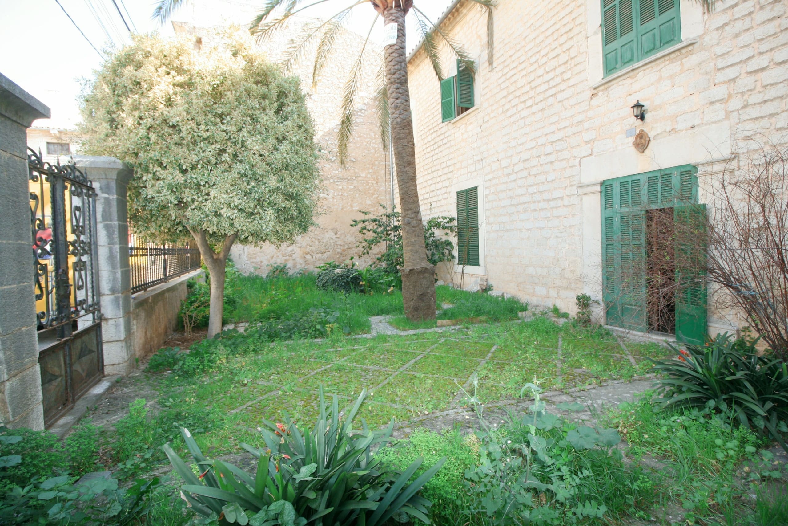 8 Bed, 1 Bath, HouseFor Sale, Binissalem, Baleares