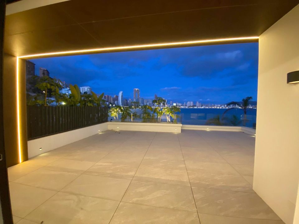 4 Bed, 2 Bath, ApartmentFor Sale, Benidorm, Alicante