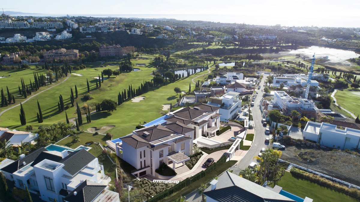 5 Bed, 5 Bath, HouseFor Sale, Los Flamingos Golf, Malaga