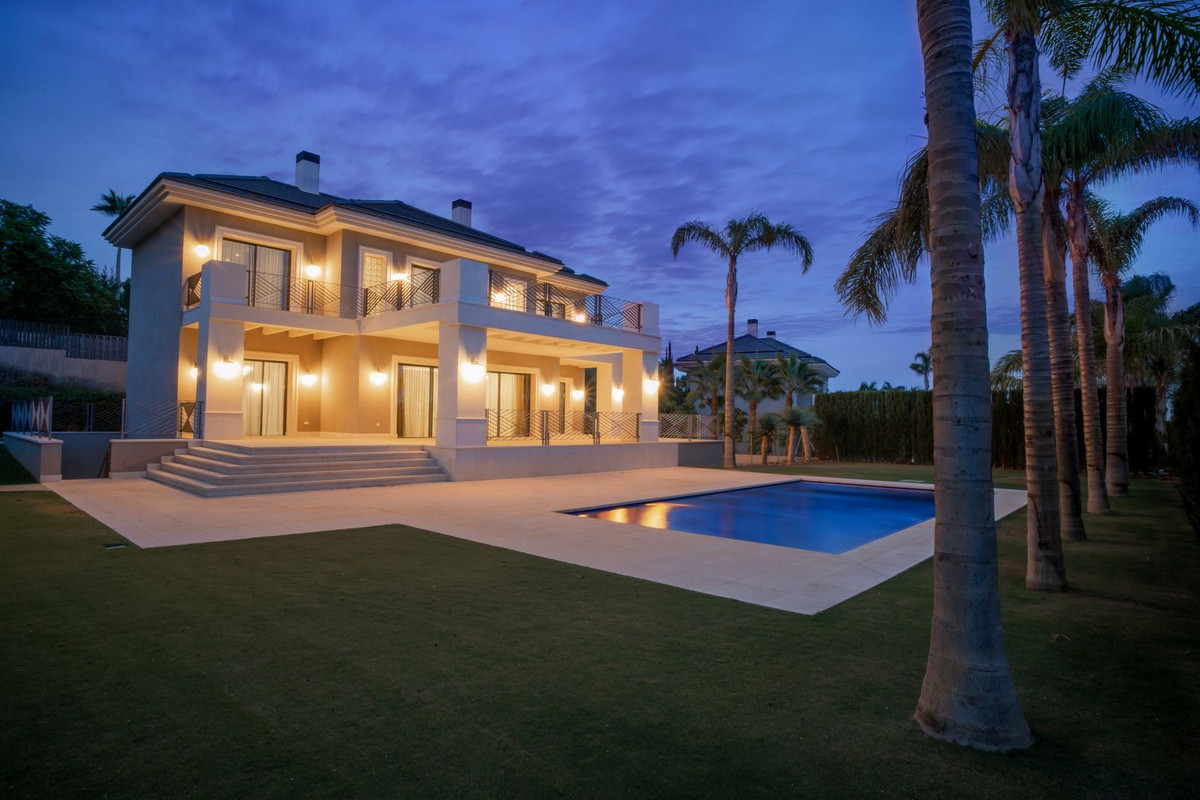 6 Bed, 6 Bath, HouseFor Sale, Los Flamingos Golf, Malaga