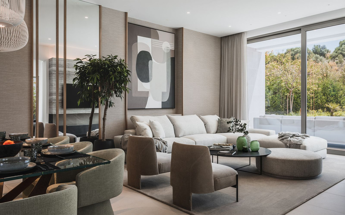 4 Bed, 4 Bath, HouseFor Sale, El Paraíso, Estepona, Malaga