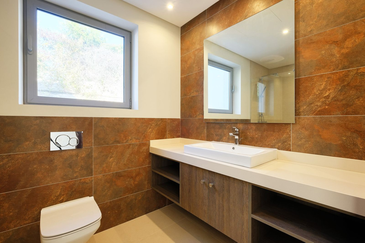 4 Bed, 5 Bath, HouseFor Sale, Benahavis, Malaga