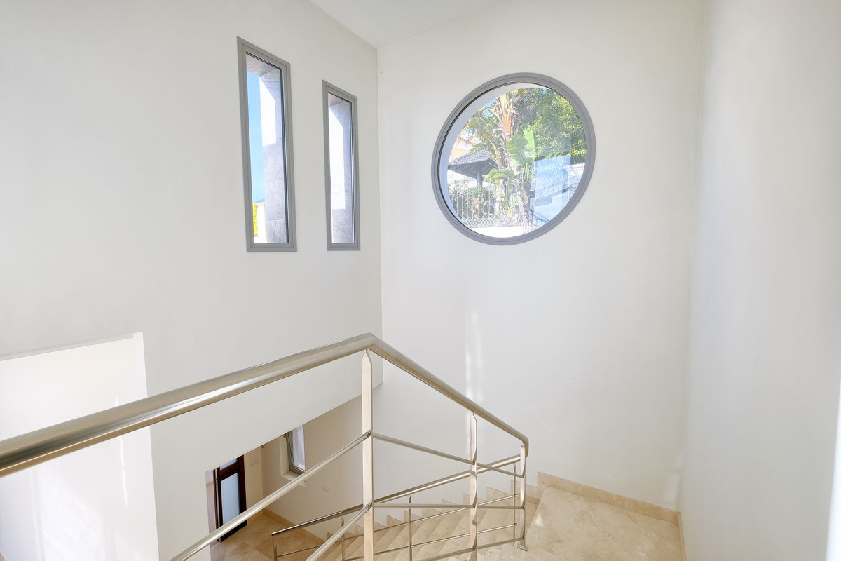 4 Bed, 5 Bath, HouseFor Sale, Benahavis, Malaga