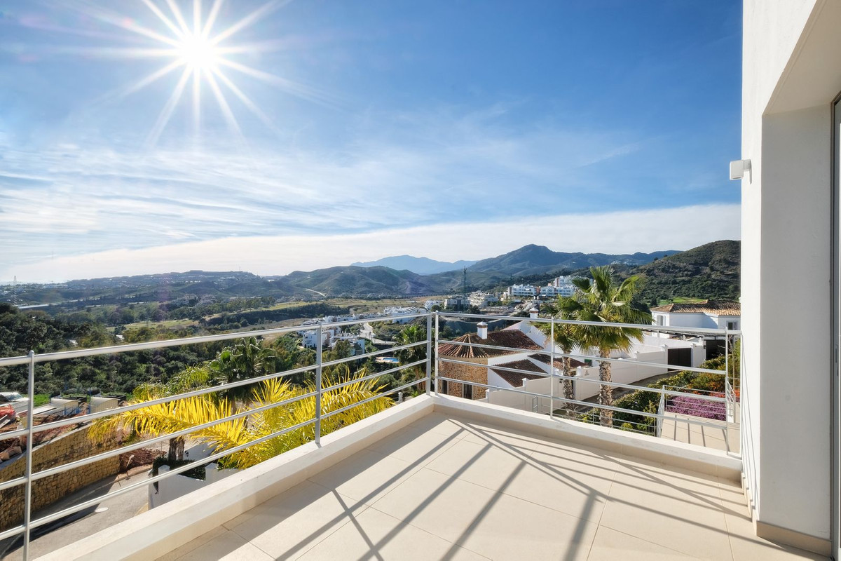 4 Bed, 5 Bath, HouseFor Sale, Benahavis, Malaga