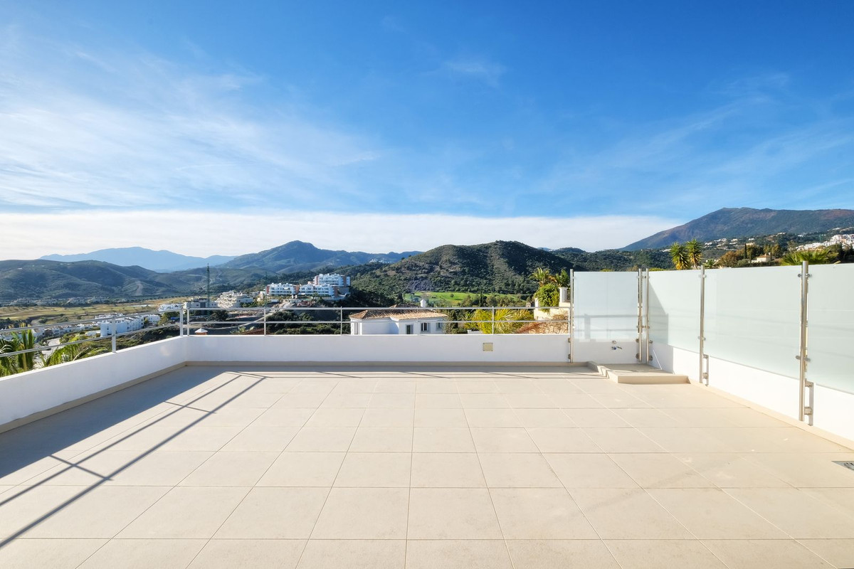 4 Bed, 5 Bath, HouseFor Sale, Benahavis, Malaga