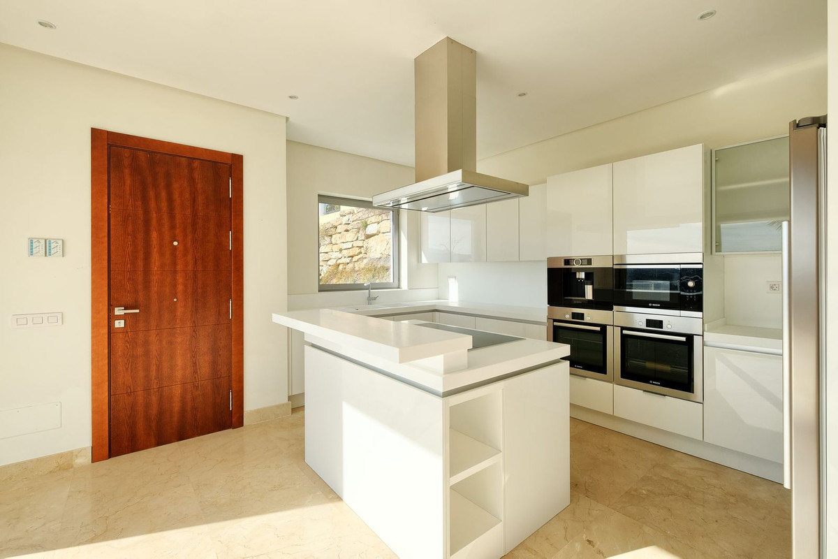 4 Bed, 5 Bath, HouseFor Sale, Benahavis, Malaga