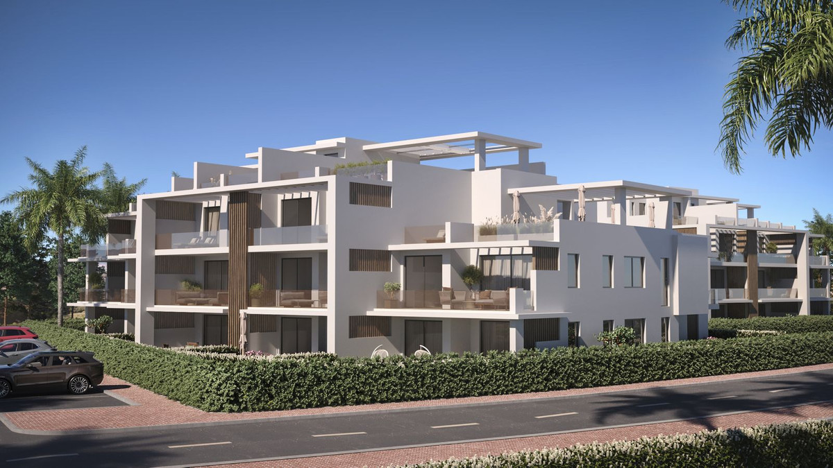 4 Bed, 3 Bath, ApartmentFor Sale, New Golden Mile, Malaga