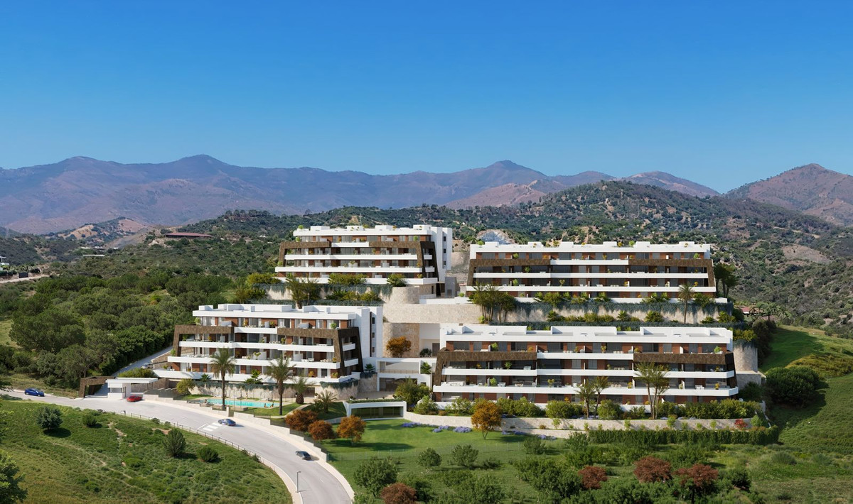 3 Bed, 4 Bath, ApartmentFor Sale, New Golden Mile, Malaga