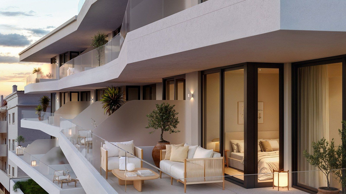 3 Bed, 2 Bath, ApartmentFor Sale, Torreblanca, Malaga