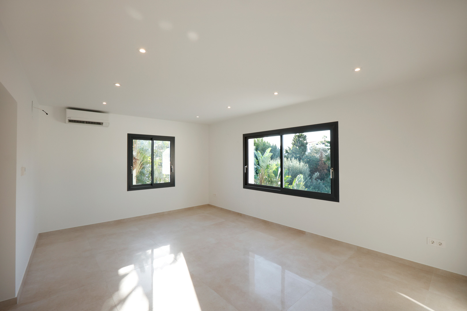 4 Bed, 4 Bath, HouseFor Sale, Calpe, Alicante