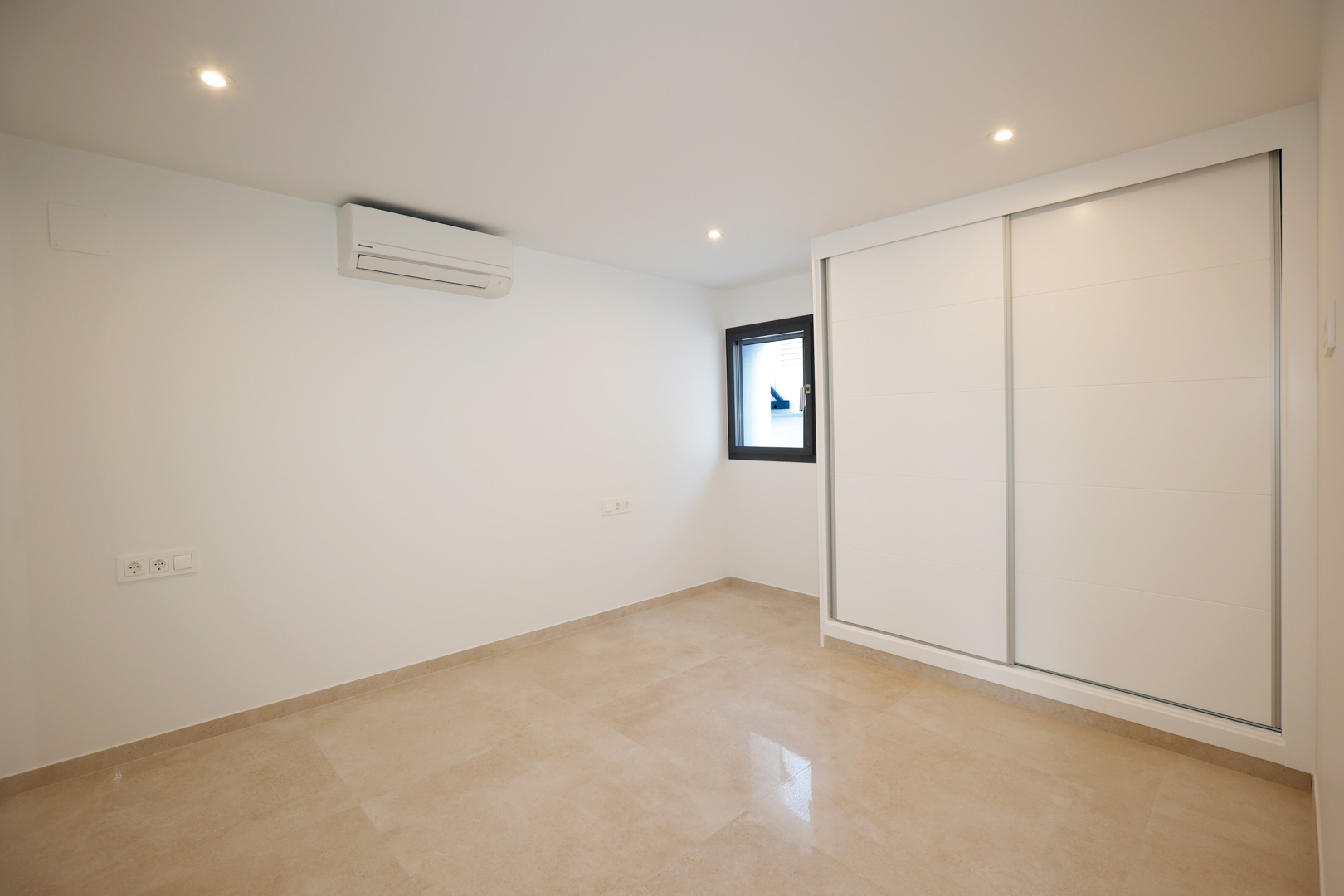 4 Bed, 4 Bath, HouseFor Sale, Calpe, Alicante