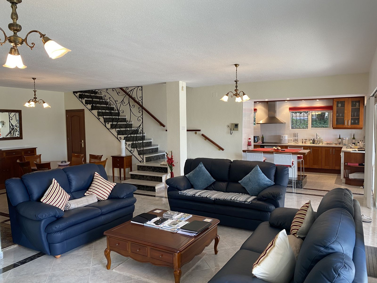 4 Bed, 3 Bath, HouseFor Sale, Mijas, Malaga