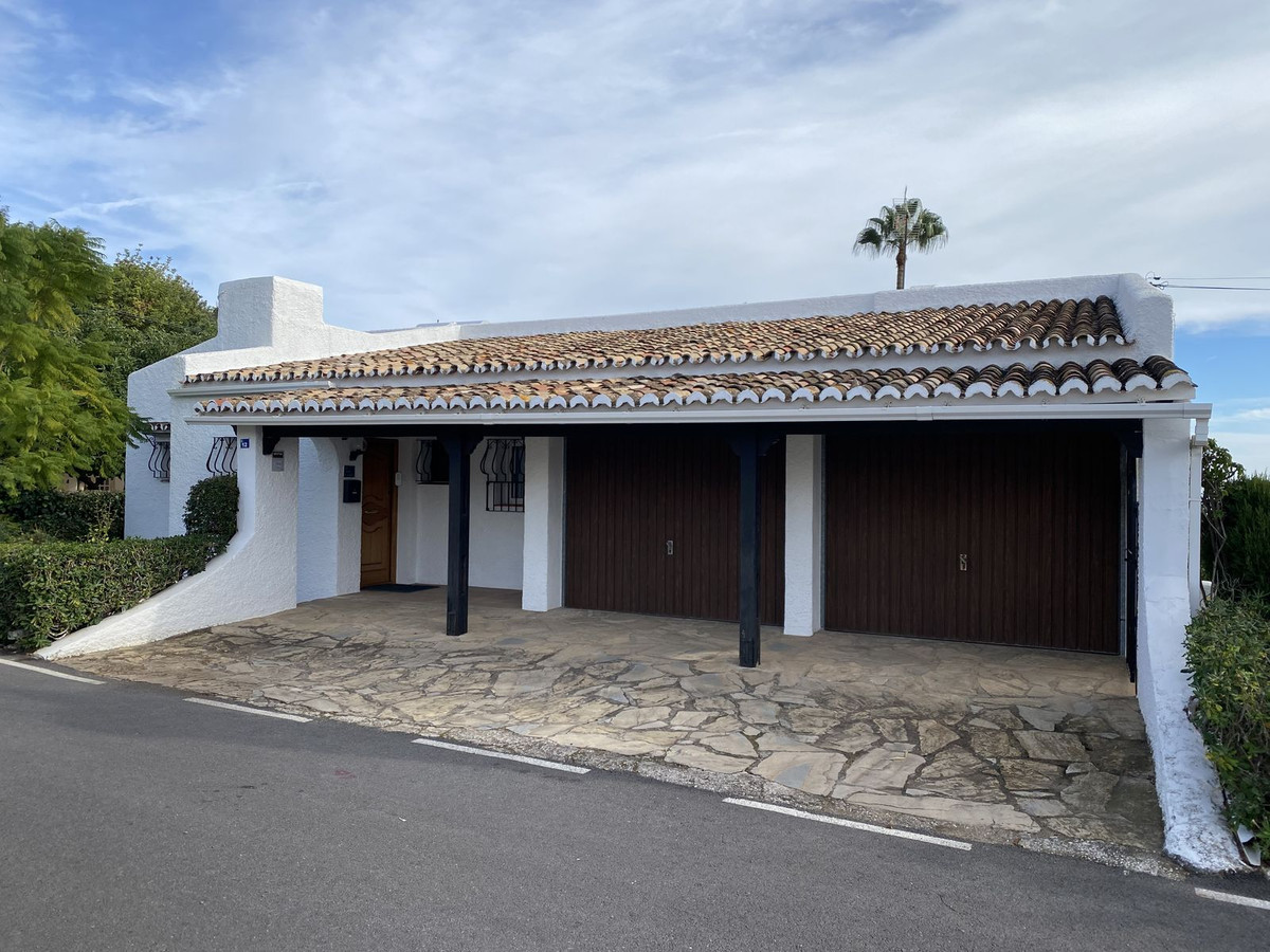 4 Bed, 3 Bath, HouseFor Sale, Mijas, Malaga