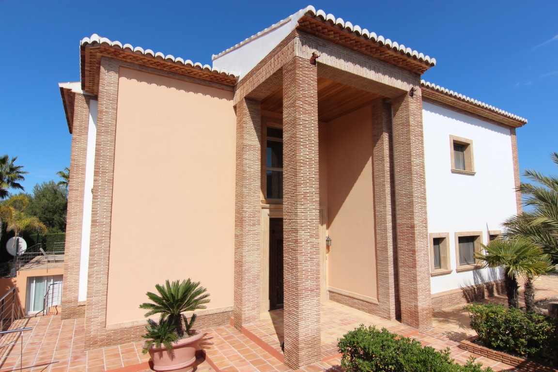 5 Bed, 4 Bath, HouseFor Sale, Javea, Alicante