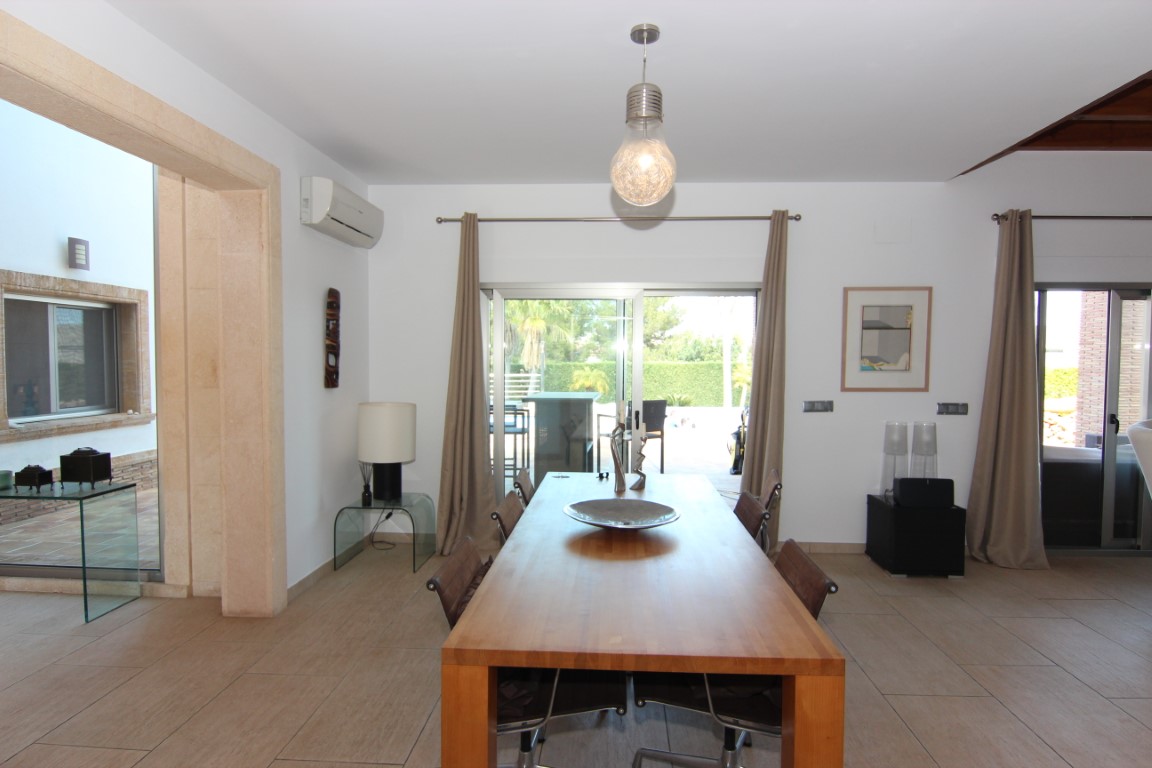5 Bed, 4 Bath, HouseFor Sale, Javea, Alicante