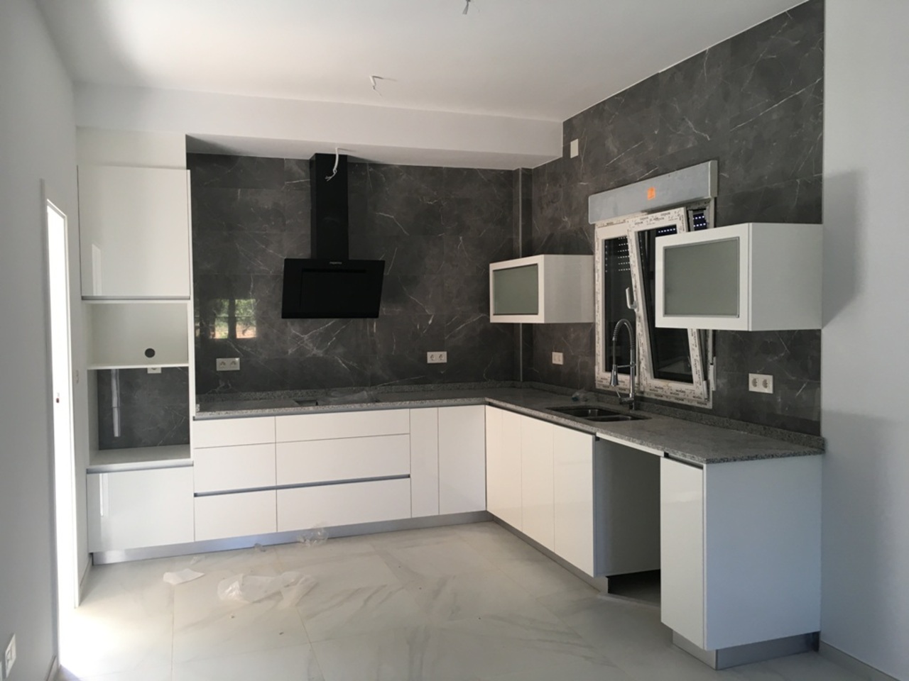 3 Bed, 2 Bath, HouseFor Sale, Pinoso, Alicante