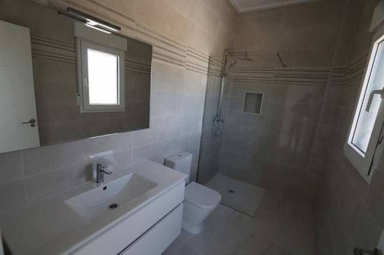 3 Bed, 2 Bath, HouseFor Sale, Pinoso, Alicante