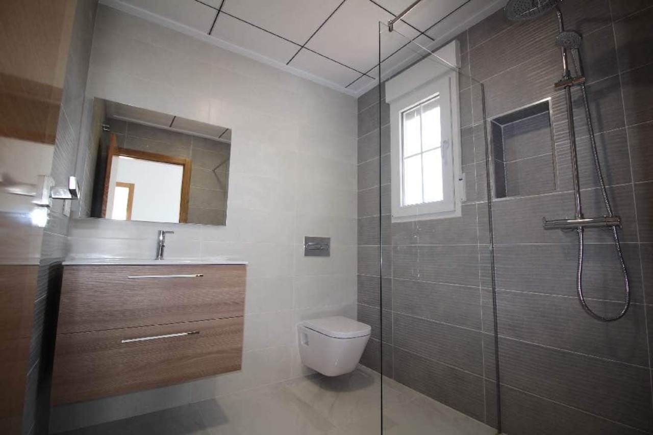 4 Bed, 3 Bath, HouseFor Sale, Pinoso, Alicante