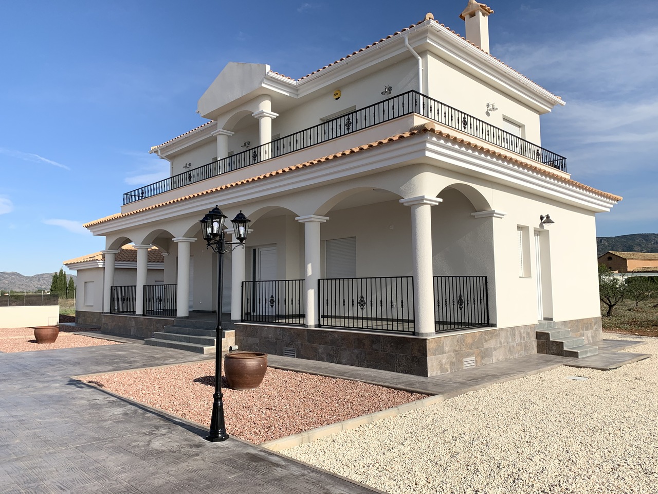 4 Bed, 3 Bath, HouseFor Sale, Pinoso, Alicante