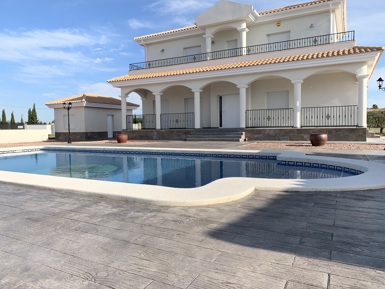 4 Bed, 3 Bath, HouseFor Sale, Pinoso, Alicante