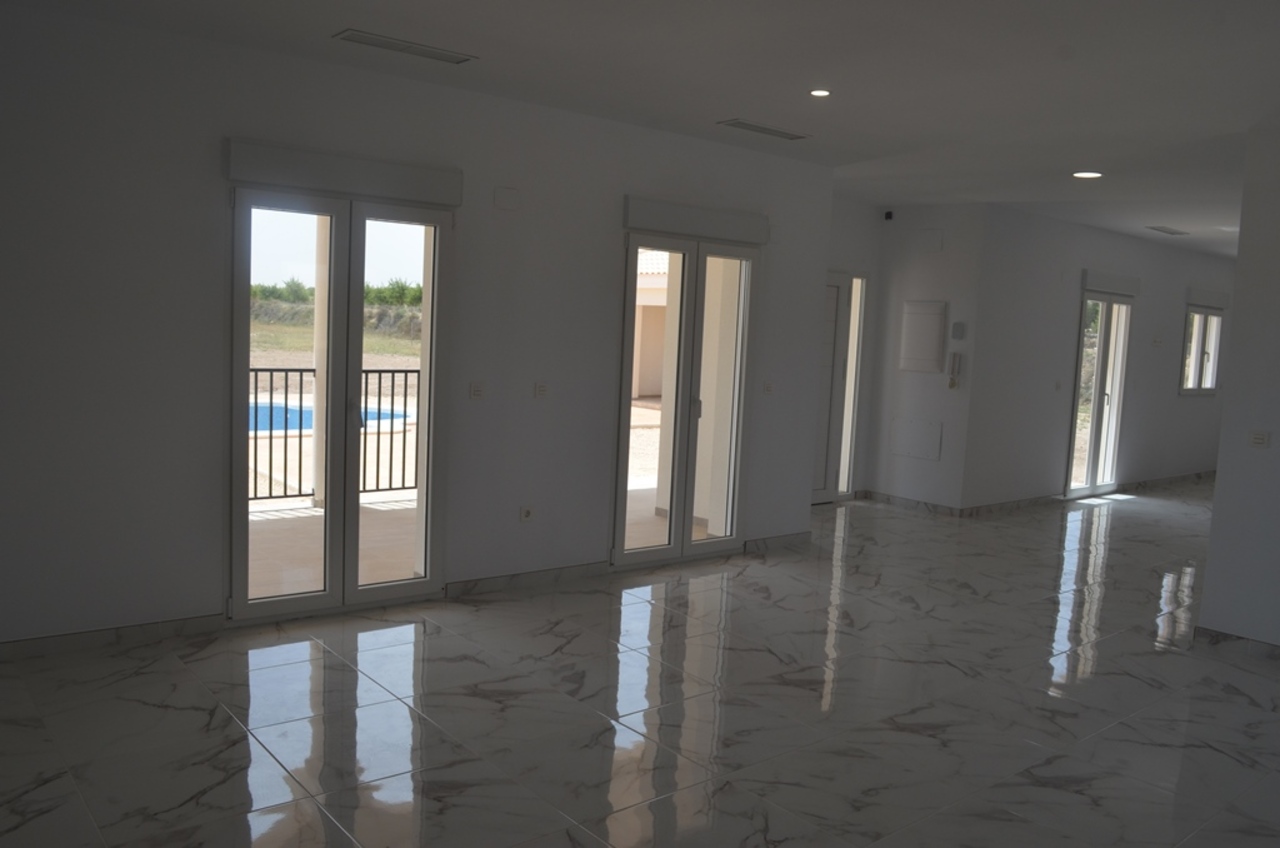 5 Bed, 3 Bath, HouseFor Sale, Pinoso, Alicante