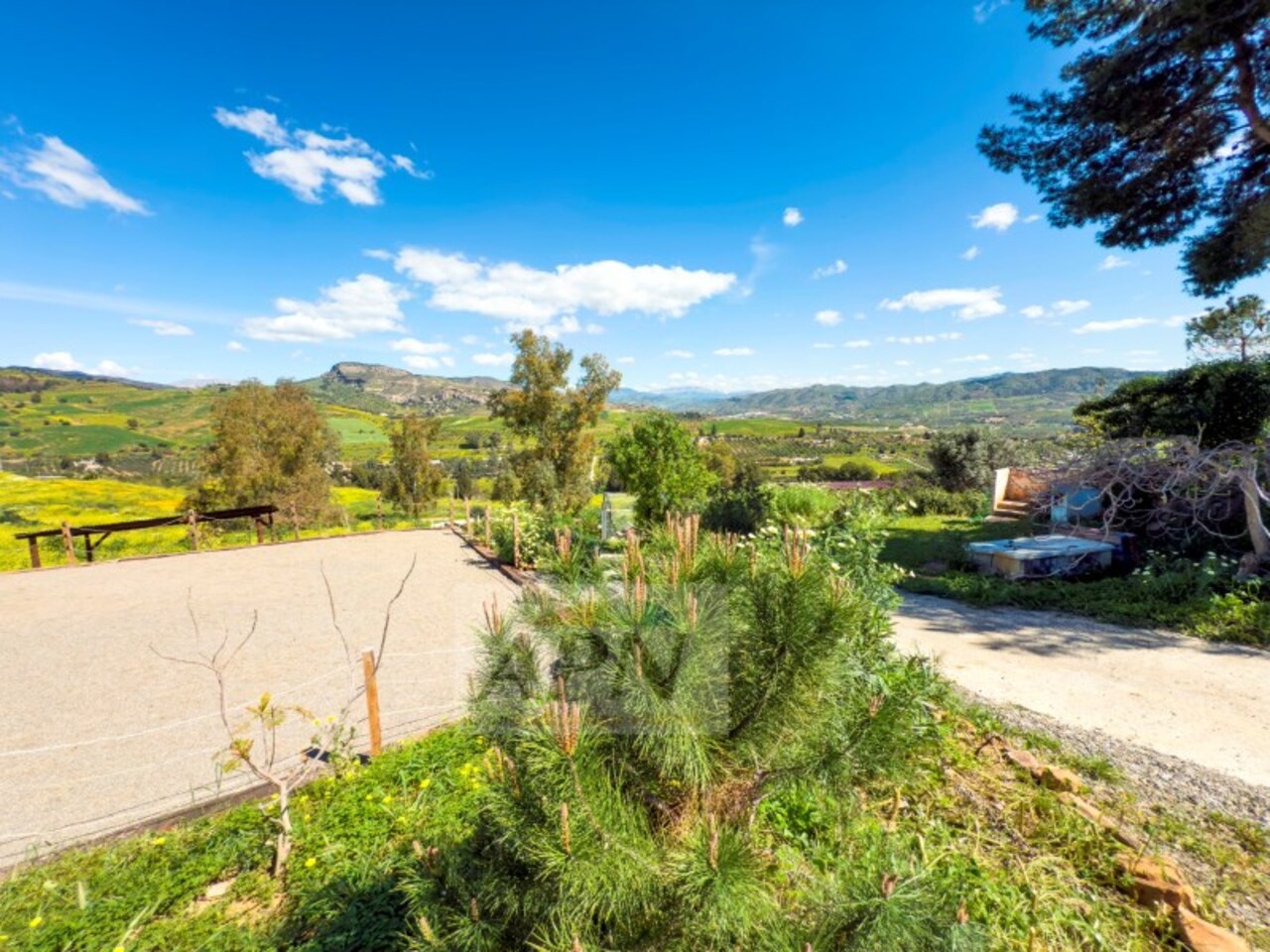 3 Bed, 2 Bath, HouseFor Sale, Pizarra, Malaga