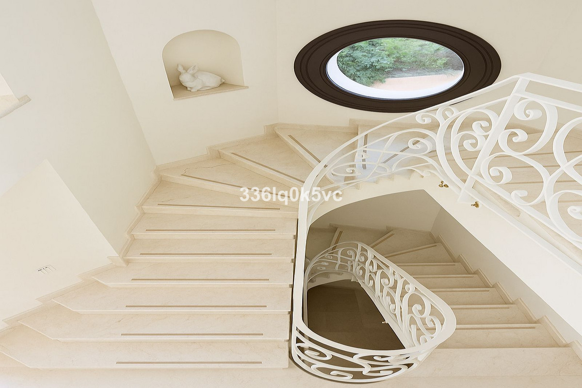 4 Bed, 5 Bath, HouseFor Sale, Sierra Blanca, Malaga