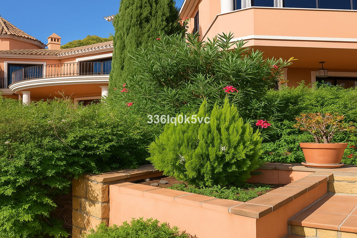 4 Bed, 5 Bath, HouseFor Sale, Sierra Blanca, Malaga