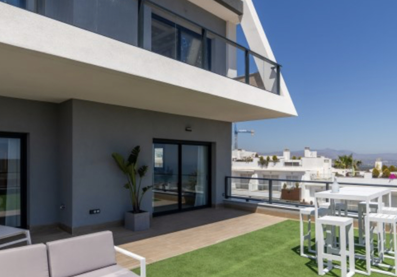 3 Bed, 2 Bath, ApartmentFor Sale, Alicante, Alicante