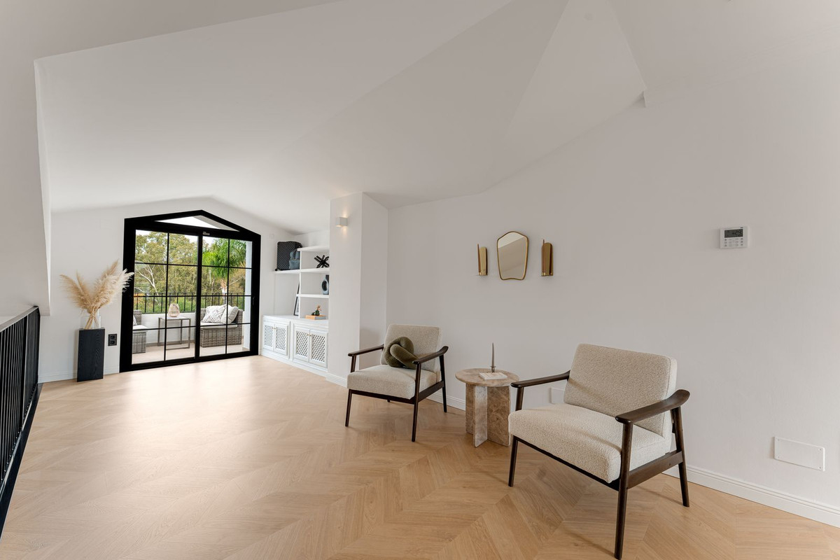 6 Bed, 4 Bath, HouseFor Sale, Atalaya, Malaga