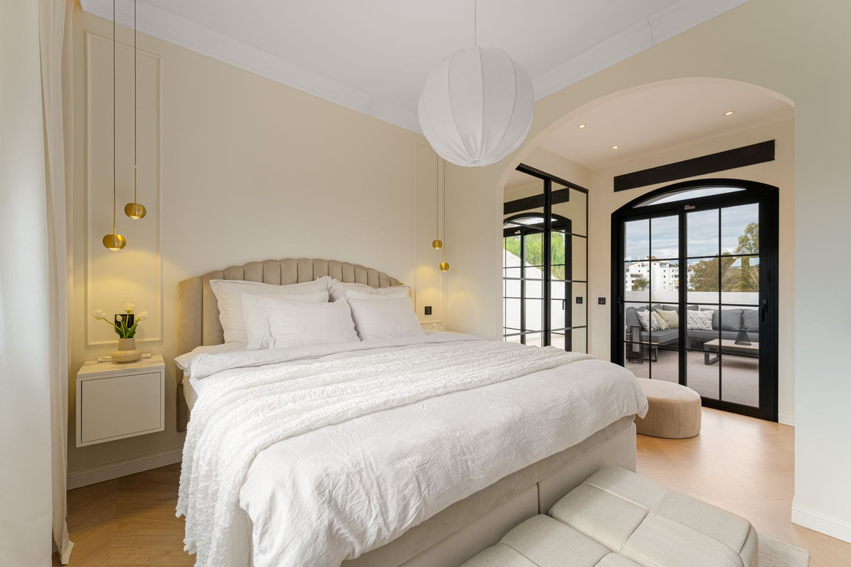 6 Bed, 4 Bath, HouseFor Sale, Atalaya, Malaga