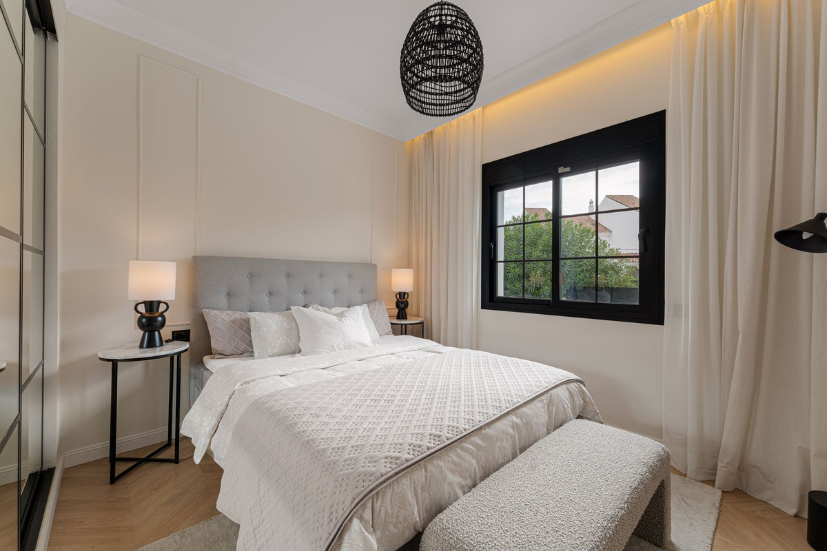 6 Bed, 4 Bath, HouseFor Sale, Atalaya, Malaga