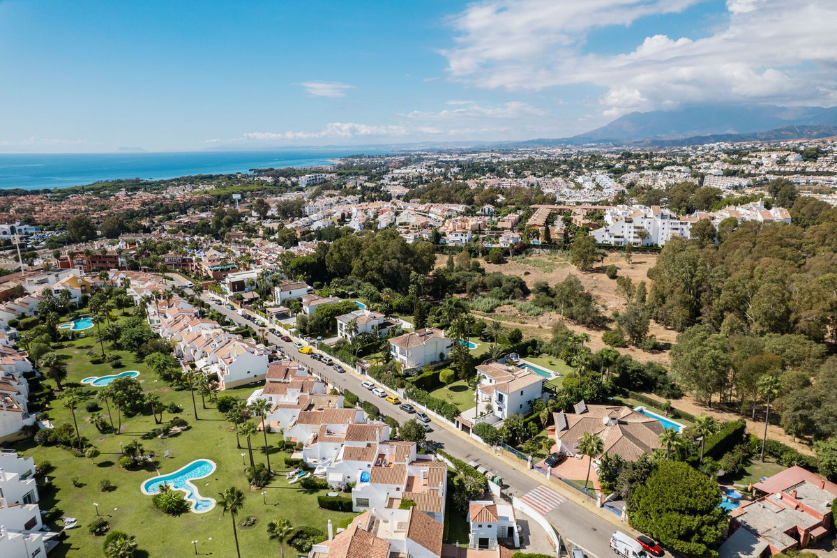 6 Bed, 4 Bath, HouseFor Sale, Atalaya, Malaga