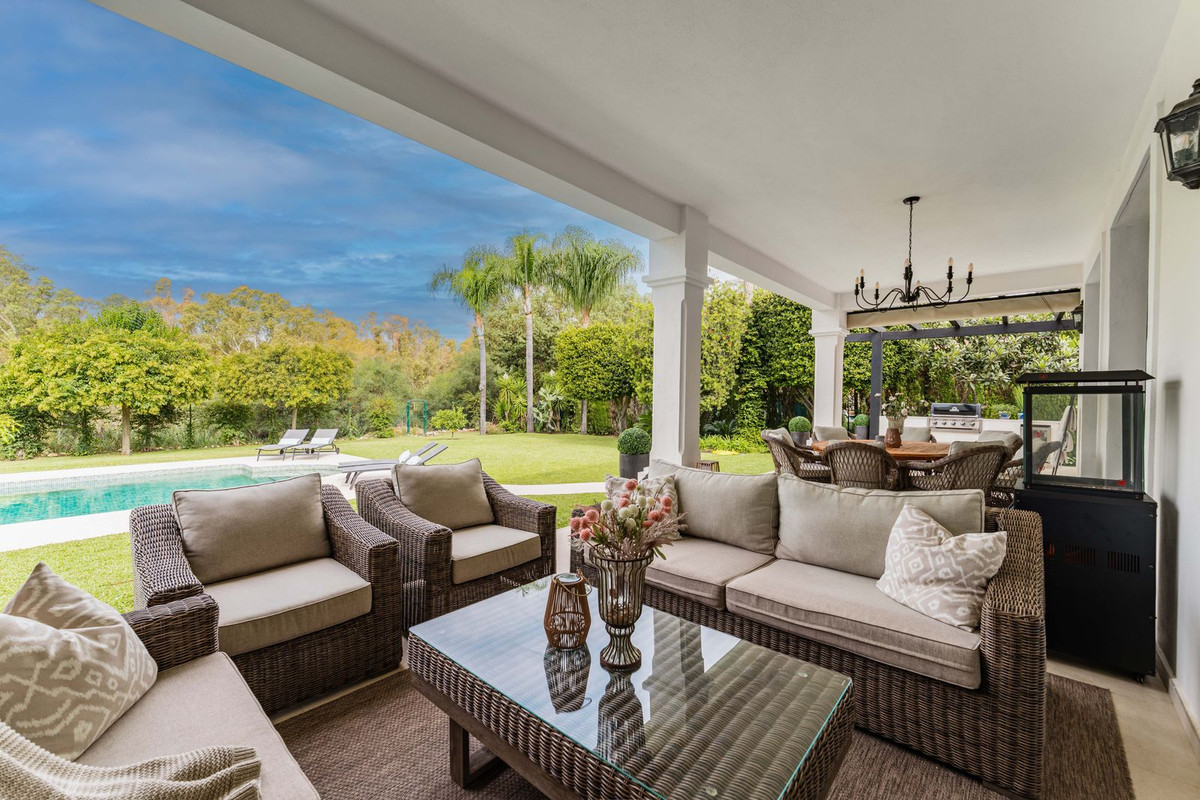 6 Bed, 4 Bath, HouseFor Sale, Atalaya, Malaga