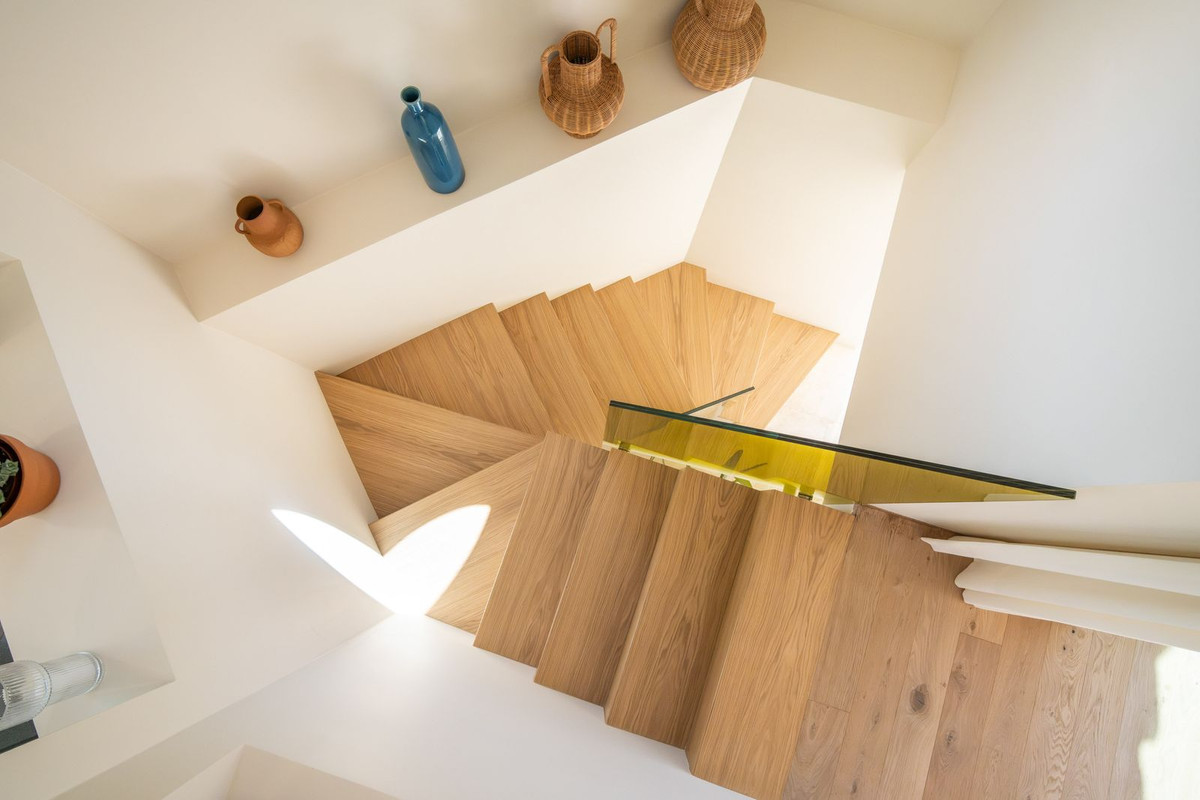 4 Bed, 4 Bath, HouseFor Sale, Las Brisas, Malaga