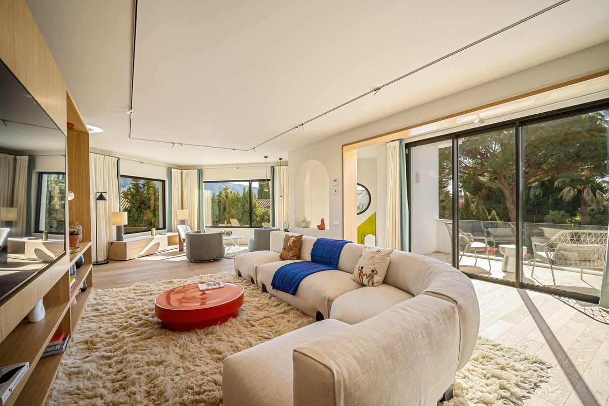 4 Bed, 4 Bath, HouseFor Sale, Las Brisas, Malaga