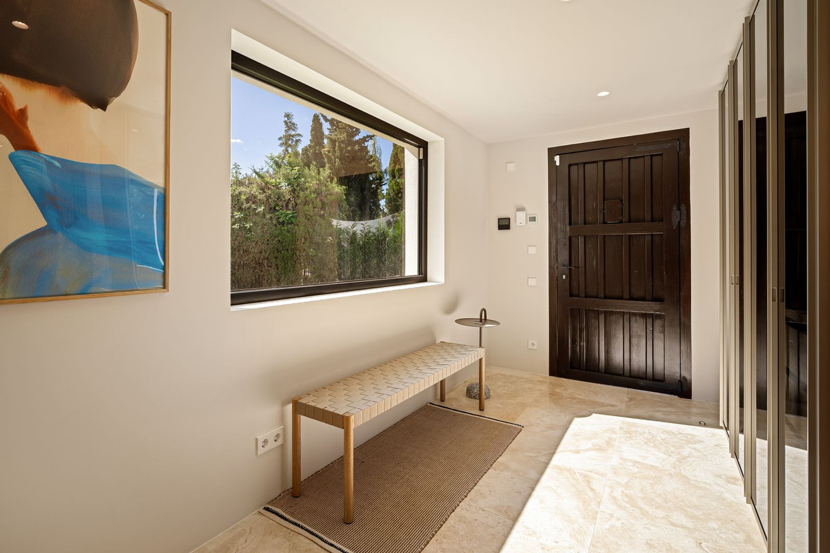 4 Bed, 4 Bath, HouseFor Sale, Las Brisas, Malaga