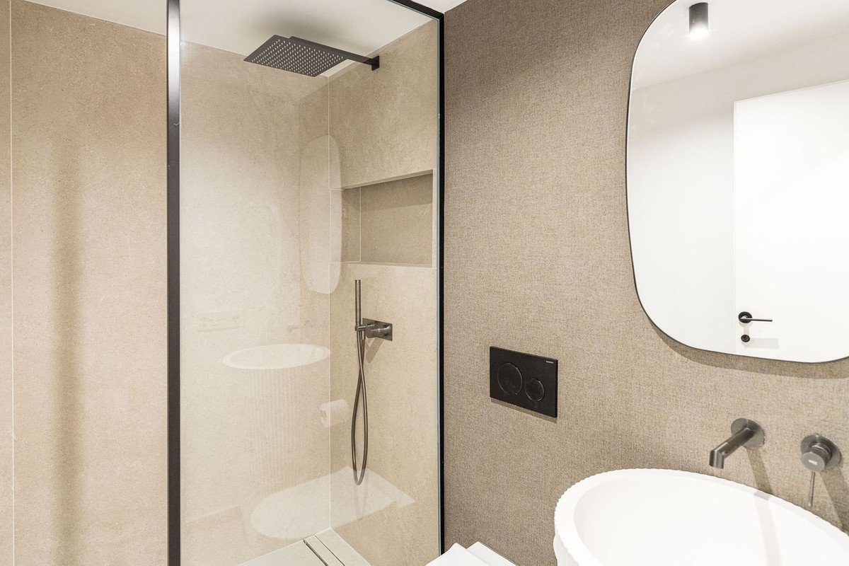 4 Bed, 4 Bath, HouseFor Sale, Nueva Andalucia, Malaga