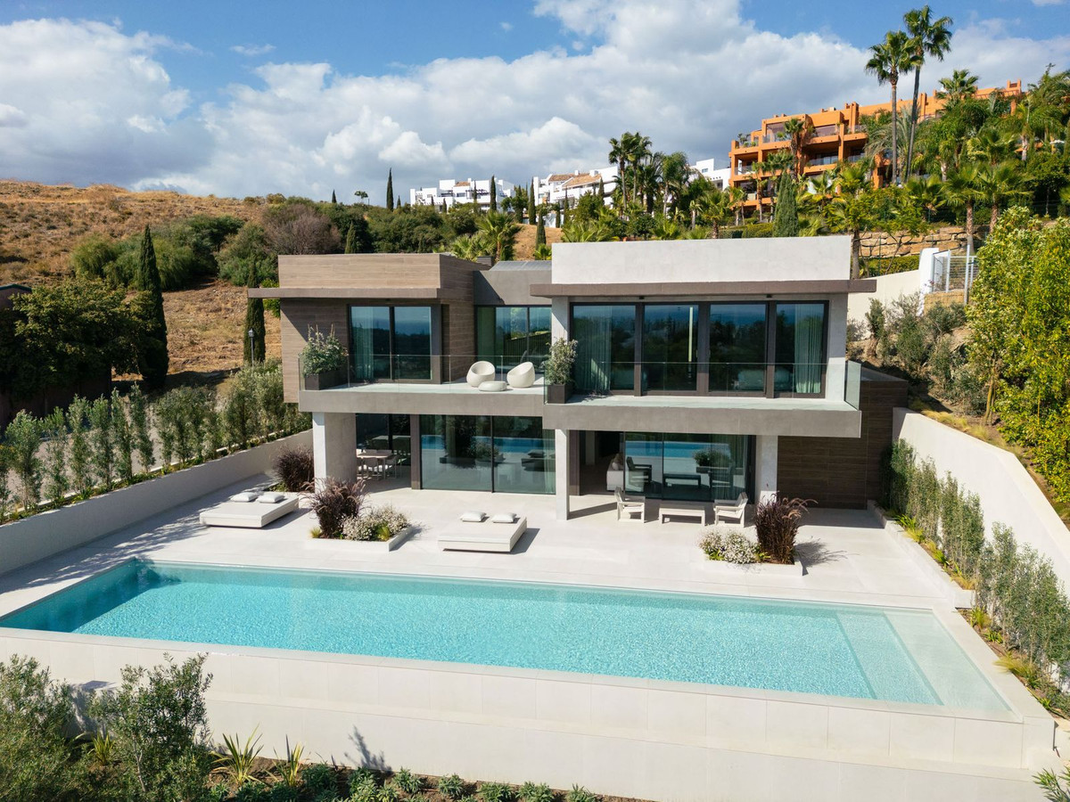 5 Bed, 5 Bath, HouseFor Sale, Los Flamingos Golf, Malaga