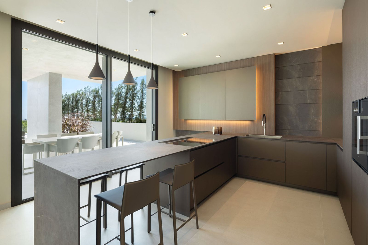 5 Bed, 5 Bath, HouseFor Sale, Los Flamingos Golf, Malaga