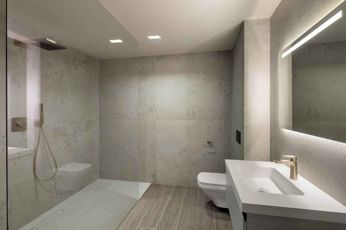 5 Bed, 5 Bath, HouseFor Sale, Los Flamingos Golf, Malaga