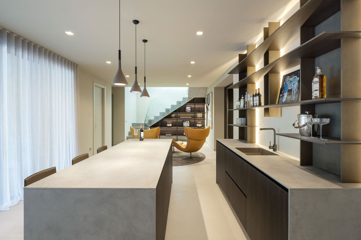 5 Bed, 5 Bath, HouseFor Sale, Los Flamingos Golf, Malaga