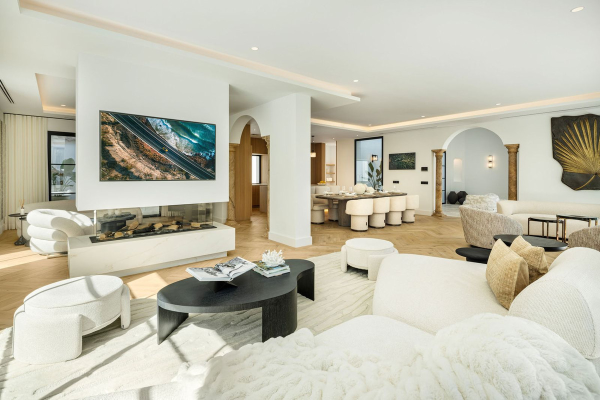 5 Bed, 7 Bath, HouseFor Sale, La Quinta, Malaga